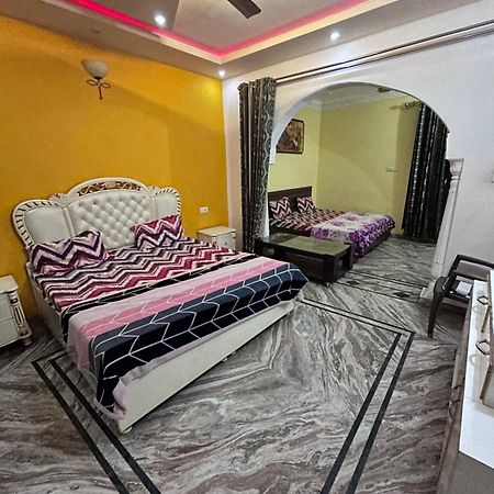 S4 Home Stay Hotel - Five Mint Walk From Golden Temple Amritsar Exterior photo